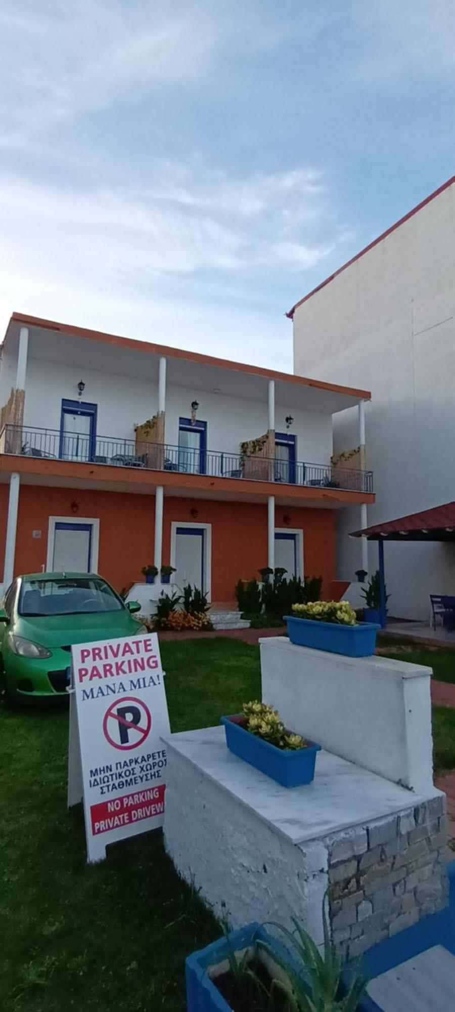 Mana Mia Seaside Apartments Leptokarya  Bagian luar foto