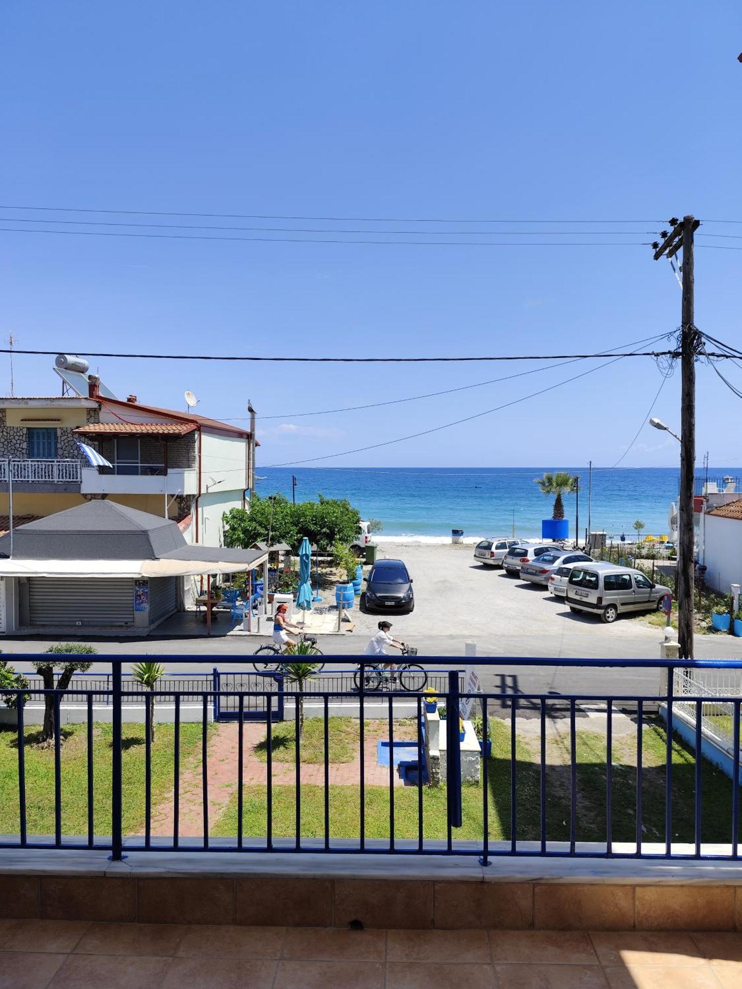 Mana Mia Seaside Apartments Leptokarya  Bagian luar foto