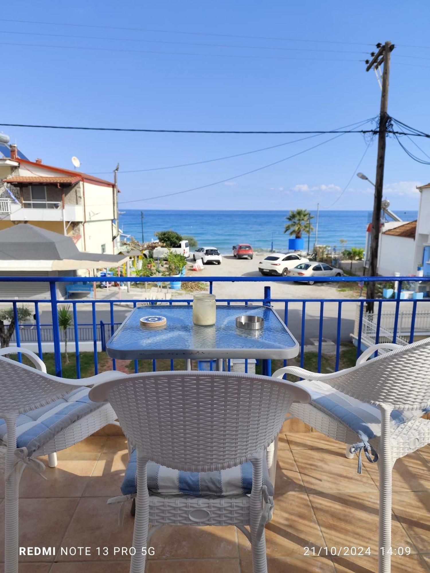 Mana Mia Seaside Apartments Leptokarya  Bagian luar foto
